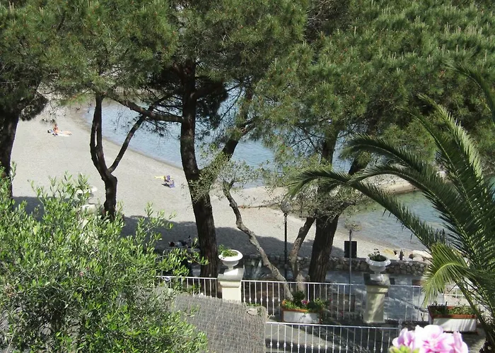 Fiorita Πόρτο Βένερε